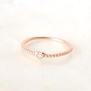 Herzring roségold, vergoldeter Knöchelring, schmaler Ring, Herzchen, Geschenk für Sie, Liebe Herz, Valentinstag, Muttertagsgeschenk