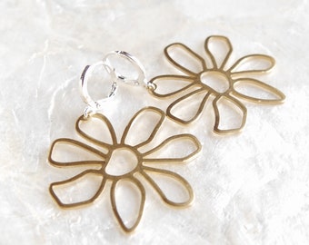 Large golden flower earrings, boho earrings filigree, golden earrings flower, earrings silver gold, flowery, boho, earrings