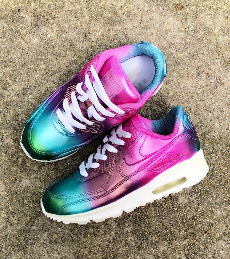 {keywor d} air max customs 2