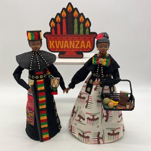 Kwanzaa Figurines, Male and Female Black Ethnic Figurines, Kinara Candleholder, Kwanzaa Education, Happy Kwanzaa Holiday, Red Black Green