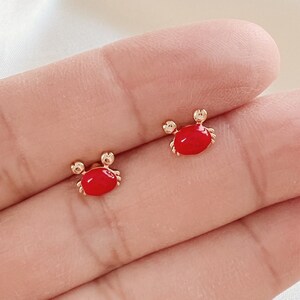 14K Gold Tiny Crab Earrings Cute Crab Stud Earrings Dainty Stud Earrings Animal Stud Earrings Ocean Earrings Animal Lover Earrings Crab stud