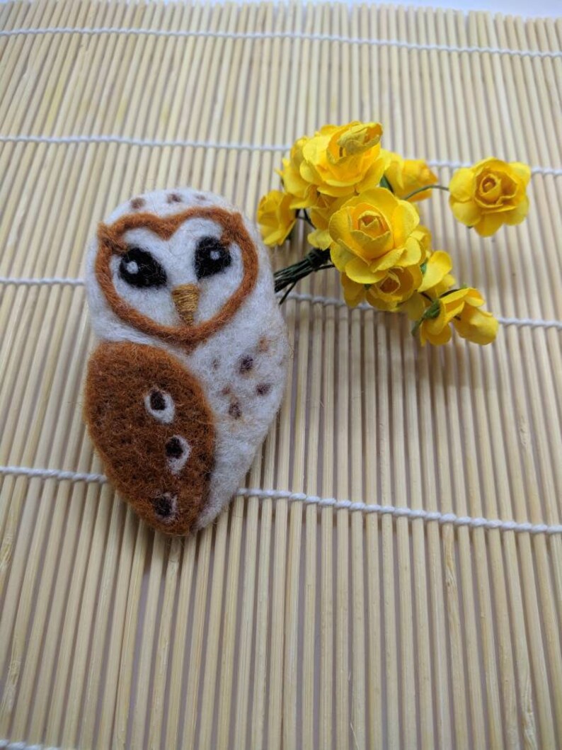 Wool felt,Felt jewellery,Winter jewelry Owl figurine Felted animal Made to order Bird lover gift Cute bird