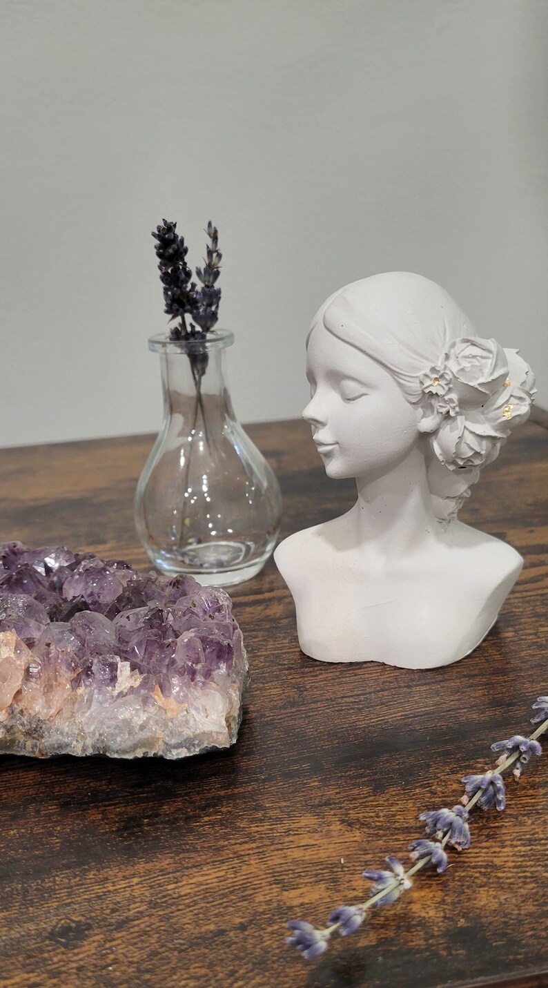 Statue Bust, Statue Decor, Bookshelf Decor, Woman Statue, Boho Decor