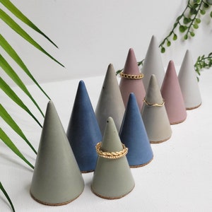 Ring Holder, Ring Organizer, Concrete Ring Holder, Ring Valentine&#39;s, Engagement Ring Holder, Minimalist Decor, Bridesmaid gift