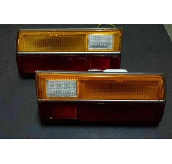Set 1-pairs Nissan Datsun Sunny B310 B311 130Y 120y Rear Body Tail