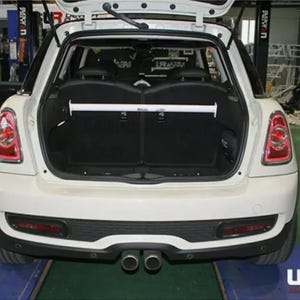 Rear Strut Bar Ultra Racing for 2006-2014 Mini Cooper S / Club Man 1.6T 2WD 4WD Expedite