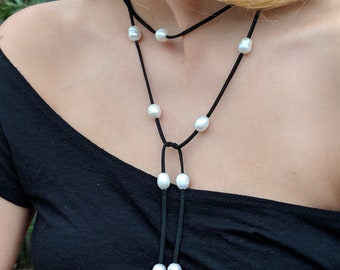 White Freshwater Pearl and Black Leather Lariat Necklace Long Y Necklace Choker Wrap Bracelet Anklet Boho Beach Jewelry Honeymoon Jewelry