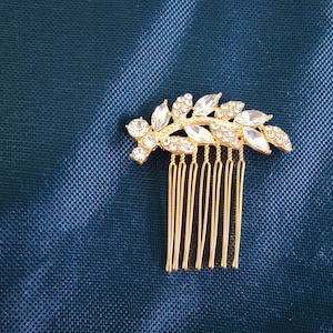 Bridesmaid Gift Bride Hair Comb Crystal Flower Wedding Hair Clip Hair Jewelry Wedding Hair Accessory Crystal Pin Bridal Shower Gift For Her