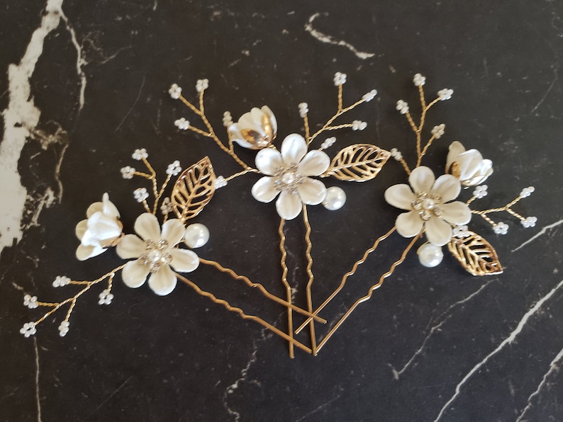 Bridal Hair Pins Pearl Crystal Flower Wedding Hair Pin Hair Jewelry Hair Vine Wedding Hair Accessory Blue and Gold Hair Piece Something Blue White and Gold