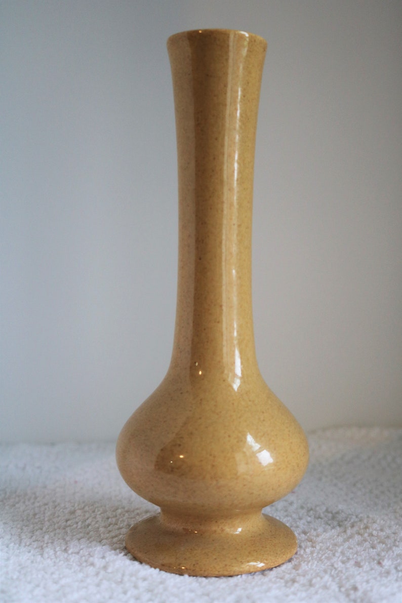 Vintage Haeger Pottery 304 Mid Century Modern USA Vase Tan, Flower Vase