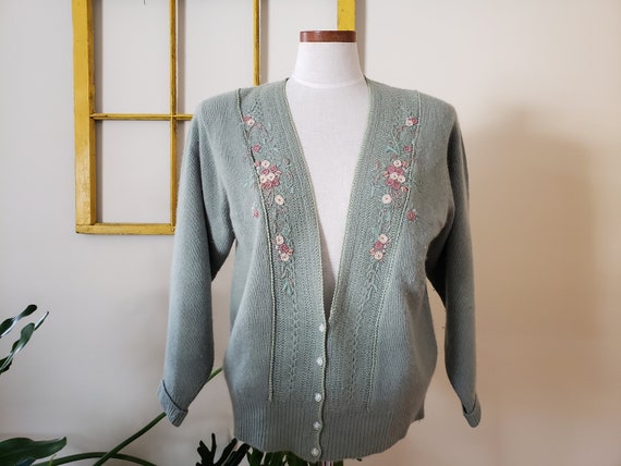 1950s sage green with pink floral embroidery, lon… - image 1