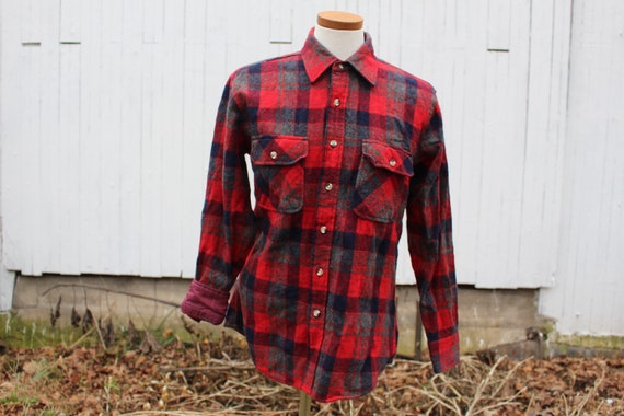 1970s red, blue, and gray wool blend plaid flanne… - image 1