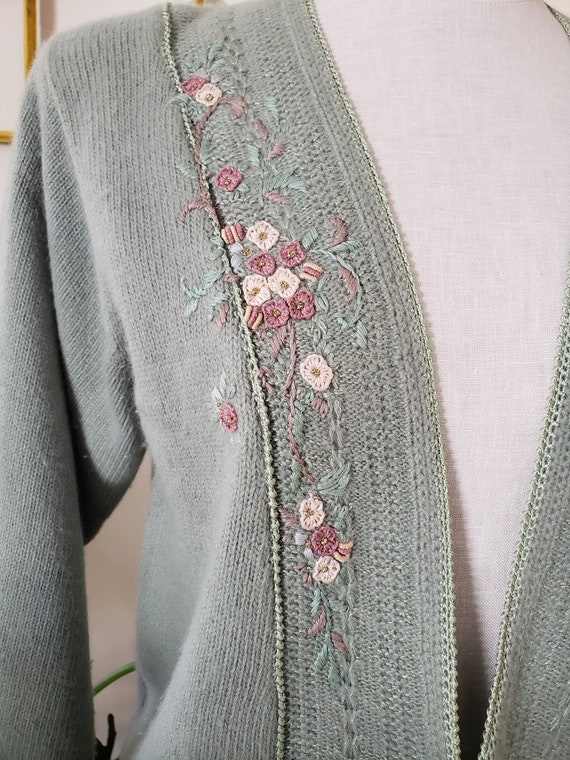 1950s sage green with pink floral embroidery, lon… - image 2