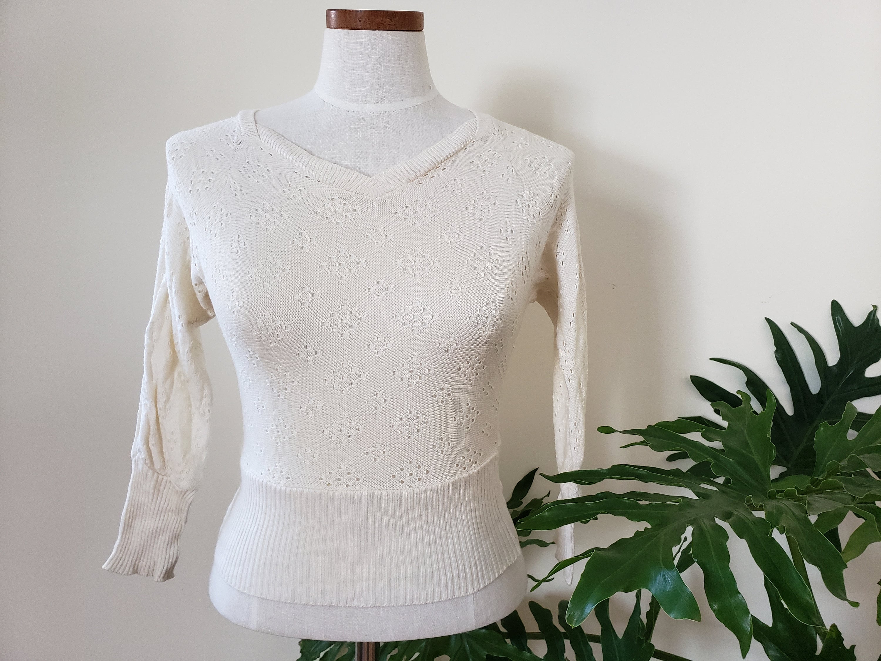 1970s off White Picot Knit Sweater With Three Quarter Length - Etsy