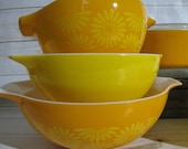 Vintage Pyrex Orange Yellow Daisy Sunflower 3 Cinderella Mixing Bowls 442 443 444 Casserole Dish w Glass Lid 474-B RETRO Country Kitchen