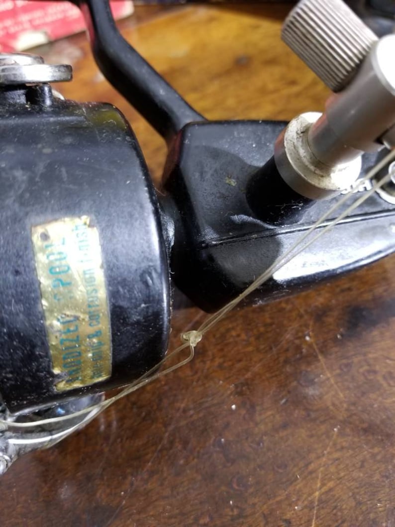 Vintage DAIWA 4300 Fishing Reel Rustic Outdoors Fisherman Etsy