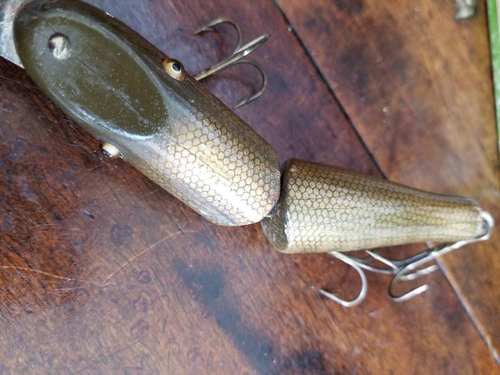 Vintage CREEK CHUB Bait Co NO. 2600 Jointed Pikie Minnow Vintage CREEK CHUB Bait Co NO. 2600 Jointed Pikie Minnow