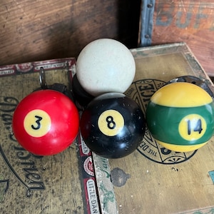 Vintage Pool Balls| Individual Replacement Pool Ball| Rustic Billiard Balls| Gameroom Decor| Gift for Family Game Night| Pool Table Balls