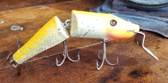 Vintage CREEK CHUB Bait Co Yellow Flash Jointed Pikie Wood Fishing Lure  tackle Baitglass Eyes outdoors Deep Diver No 2637 -  Canada