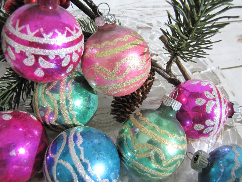 Vintage Glass Shiny Brite Glitter Ornaments Gold Silver Designs~ Pastel Blue Pink Green ~ Retro Christmas Tree Decor ~Round Ball 1950/'s