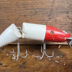 Red Head White Lure 