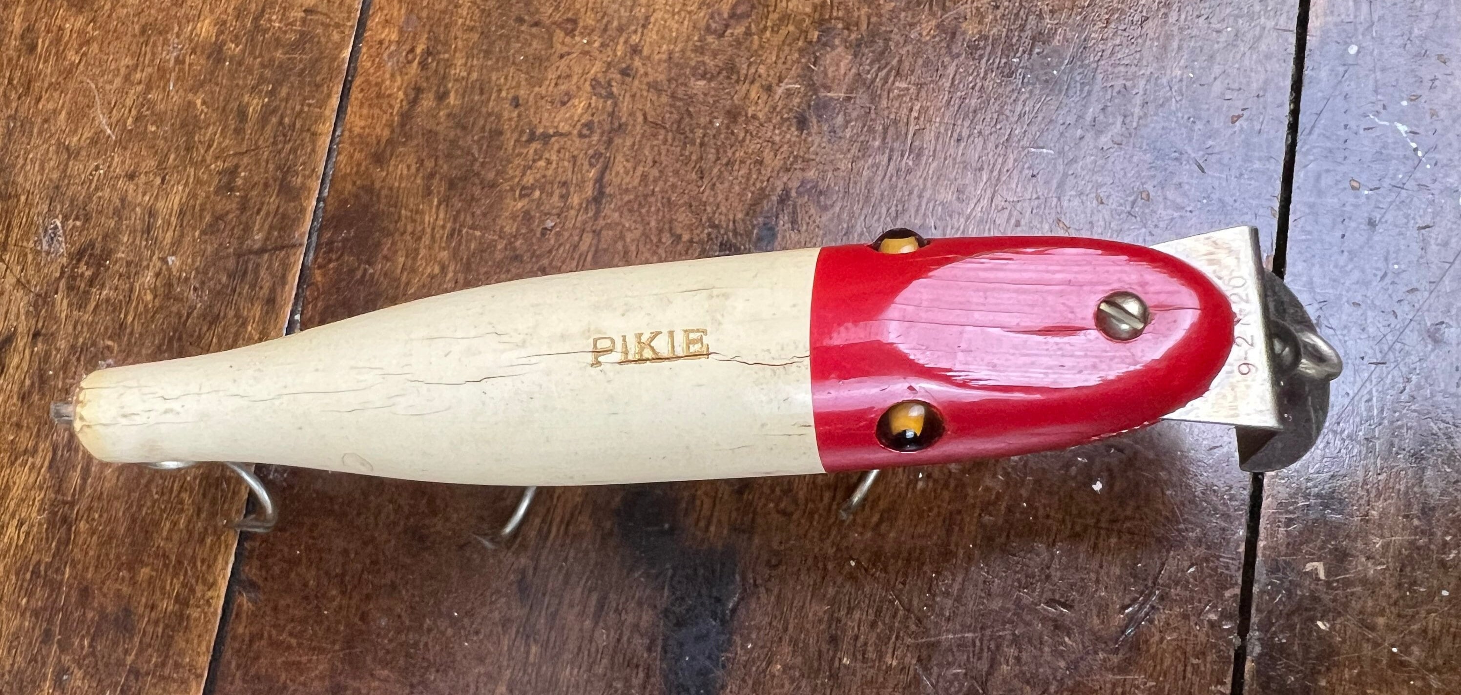 Vintage CREEK CHUB Pikie Fishing Lure Surfster 7202 4 1/4 Wood