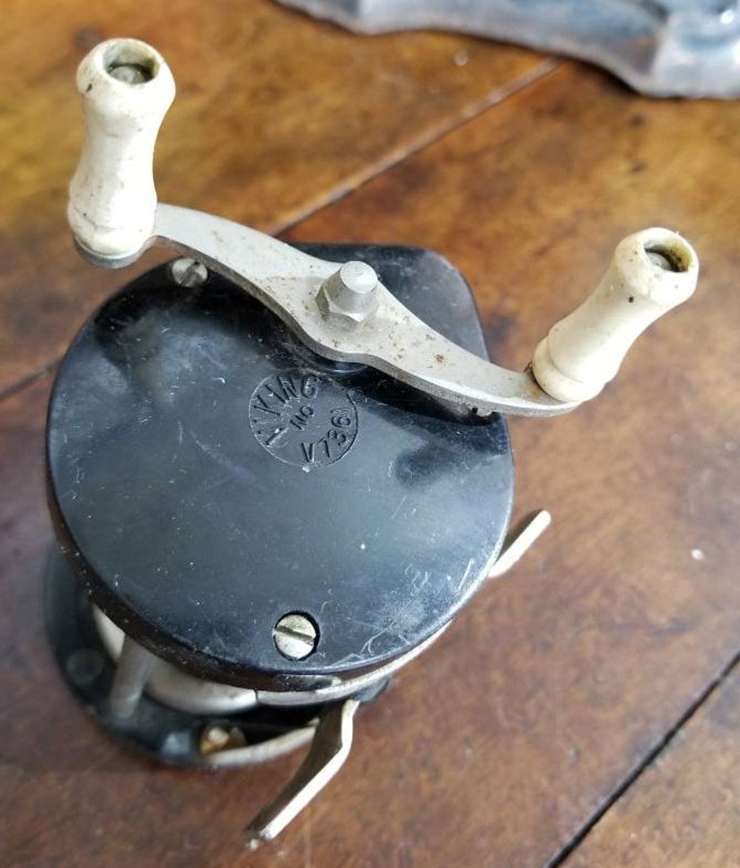 Vintage VIKING V7361 Fishing Reel ~ Rustic Outdoors Fisherman Gift ~ - Etsy