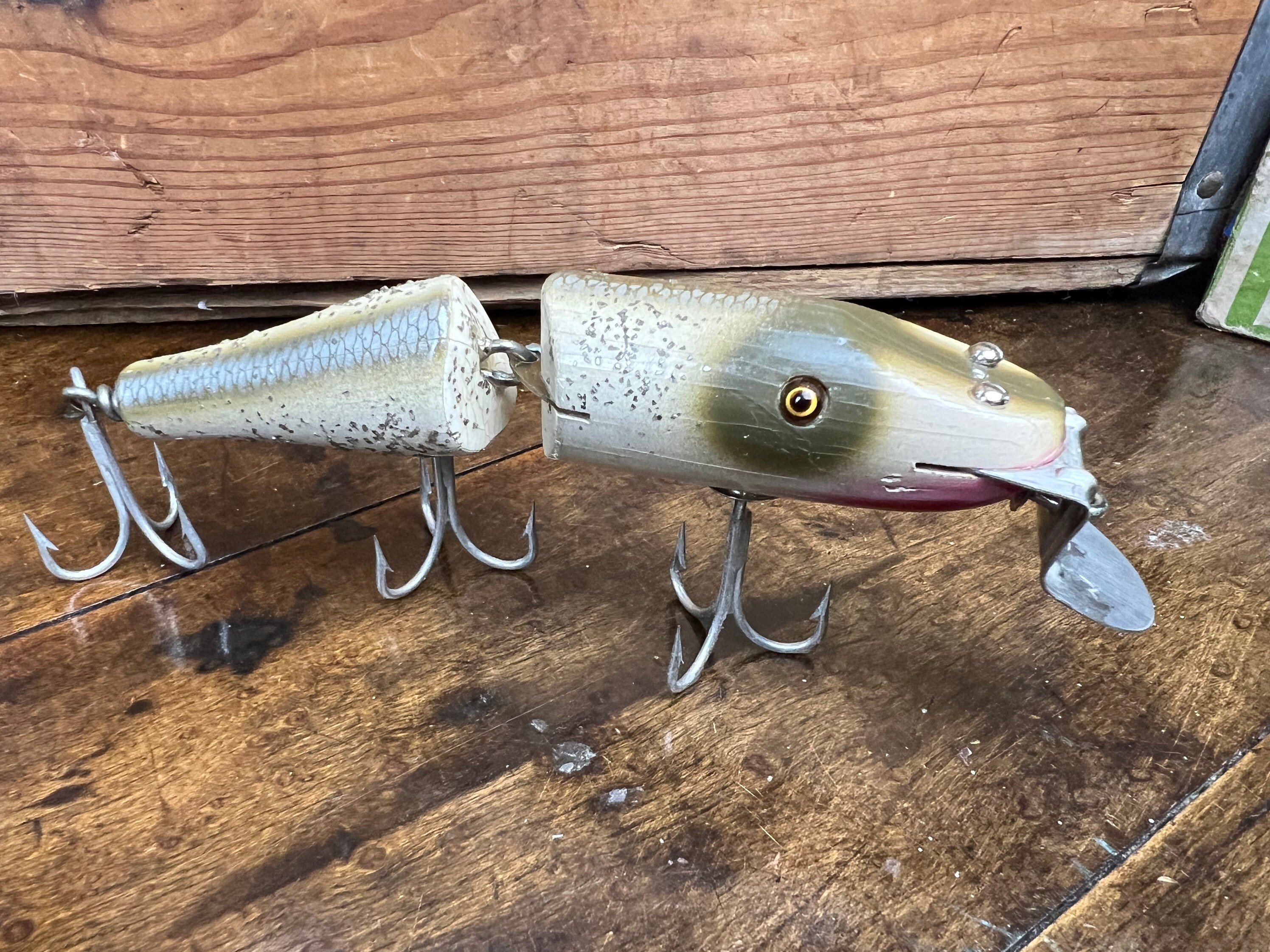 Vintage Fishing Lures /two Vintage Dardevles 1 Oz 3 5/8 Inch New