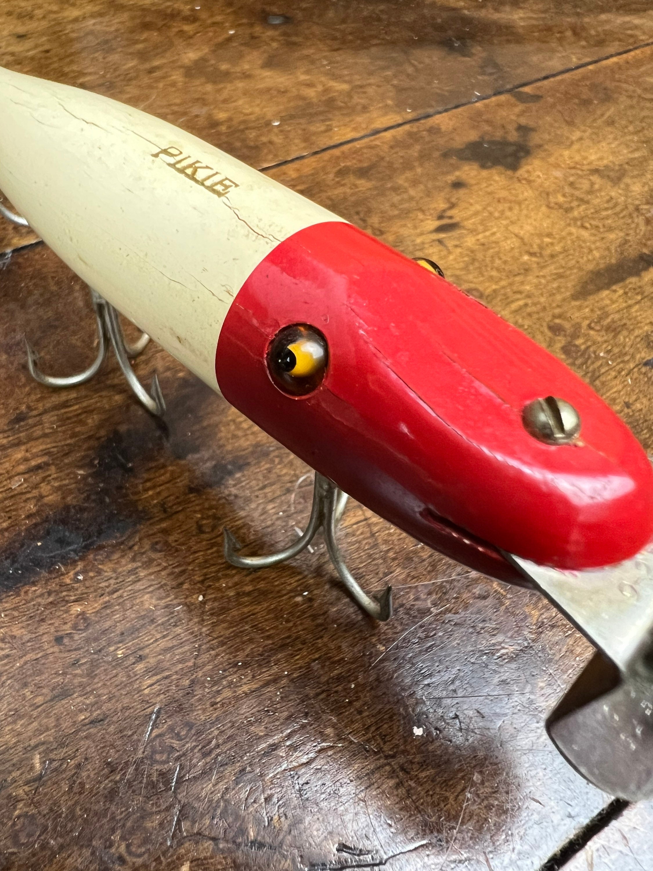 Vintage CREEK CHUB Pikie Fishing Lure Surfster 7202 4 1/4 Wood Fishing  Tackle Bait glass Eye Luregift for Dad Red Head White Body -  Canada