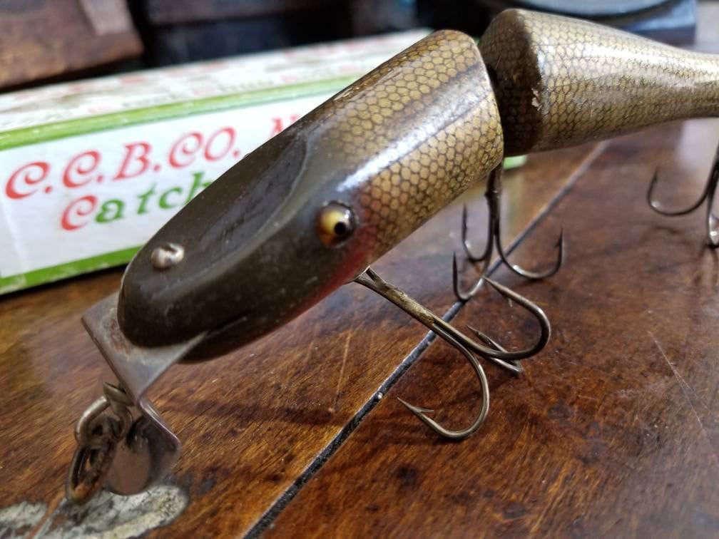Vintage CREEK CHUB Bait Co NO. 2600 Jointed Pikie Minnow Wood Fishing Lure  Pikie Finishtackle Baitglass Eyes outdoors Fisherman With Box -  Canada