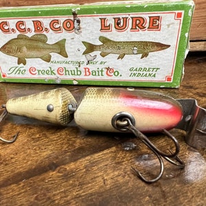 Leurre Creek Chub Pikie Articulé Vintage – Bois, Rouge/blanc – Collection USA