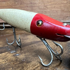cabin creek fishing lures Chub Jointed Pikie Lure for Large Bass, Striper, Musky and Pike, Fishing for Freshwater, 6", 1 3/4 oz, Pikie, (I3000PPI) : Fishing Diving Lures : Sports & Outdoors Built to deliver a bounty of flailing attraction as it falls through the water column Cabin Creek Bait Company: Oval