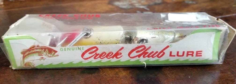 Vintage CREEK CHUB Bait Co Yellow Flash Jointed Pikie Wood Fishing