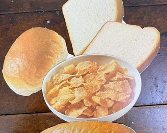 Vintage Die Cuts| 1970's Food Die Cut| Bread, Cereal, Rolls, Paper Ephemera Flash Card| Retro Cardboard Cutout Food Bulletin Board Kit