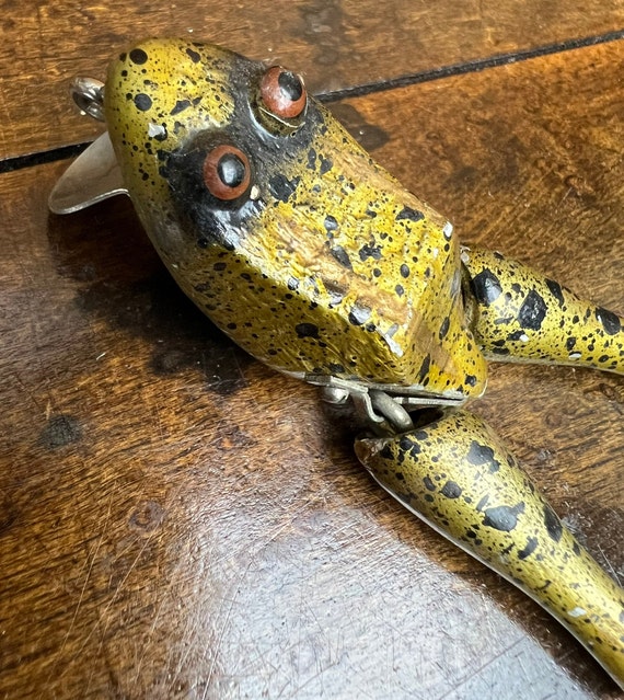Vintage PAW PAW Wotta FROG Fishing Lure tackle Bait Green Black  Speckle/splatter Colors Outdoor Cabin Decor Fisherman Gift 