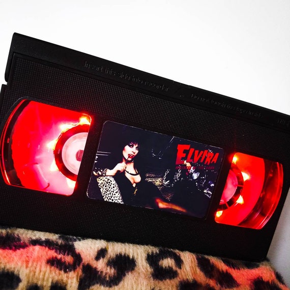 Retro VHS Lamp Hellraiser Night Light Table Lamp Great Birthday Gift Horror 80s Movie Wedding Table Decor Man Cave Order any movie