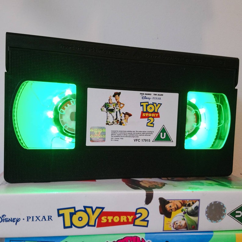 Lighting Wedding Table Decor Retro Vhs Lamp Walt Disney Originals Toy Story 2 Nightlight Lamp Including Case Stand Awesome Birthday Gift Lamps