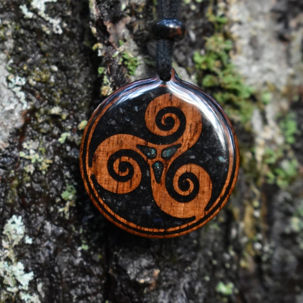 Black Tourmaline & Labradorite Triskelion Wood Pendant - Necklace