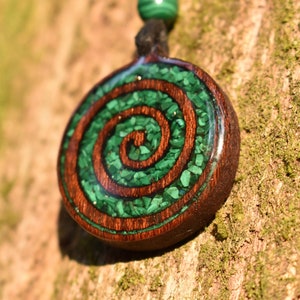 Malachite Celtic Spiral Wood Pendant - Necklace