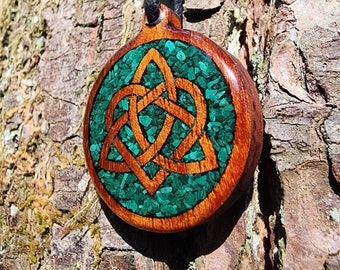Nudo Anam Cara - Malaquita - Colgante de madera - Collar