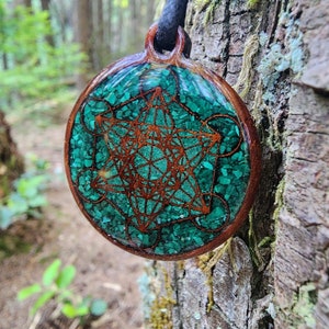 Metatron&#39;s Cube - Malachite - Wood Pendant - Necklace