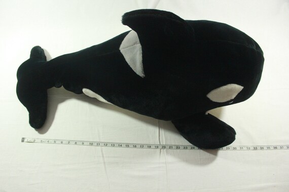large shamu stuffed animal