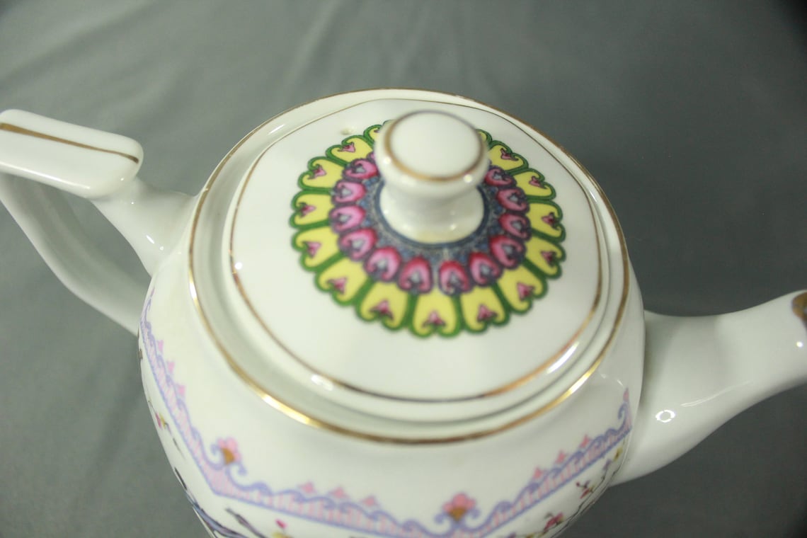 Oriental Vintage Porcelain Teapot Made In Taiwan Republic Of Etsy