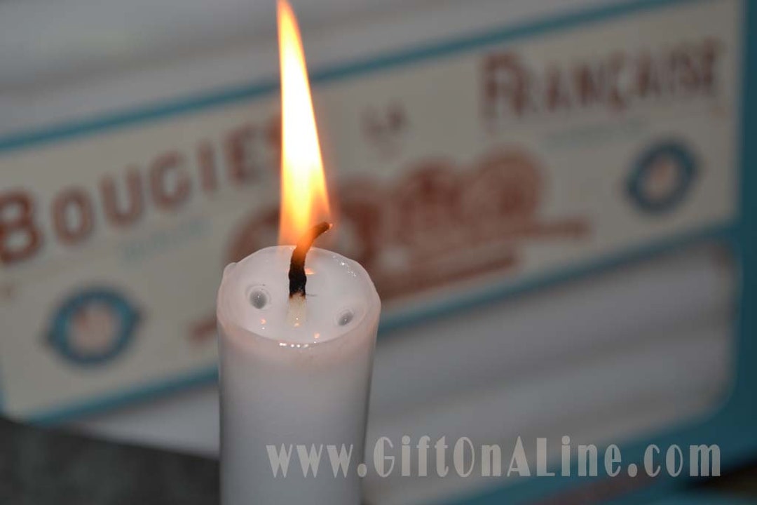 French Dripless Taper Dinner Candle Hollow in Vintage Box Bougies La