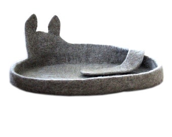 Cat cave, Dog bed , felt cat cave , wool cat cave , sleeping place. Pets gift,  warm and cozy
