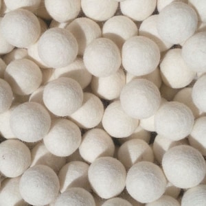 Wählen Sie Ihre Menge 2 cm Weihnachtsdekoration Weiß Filz-Pom-Poms Handarbeit 100 % Wolle Schmuck machen Perlen liefert Girlande machen Perlen