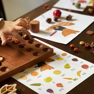 Leitura e matemática baseadas em brincadeiras - Pax's Produce Currículo de aprendizagem precoce - Pré-escola e jardim de infância Currículo escolar em casa - Aprenda a ler