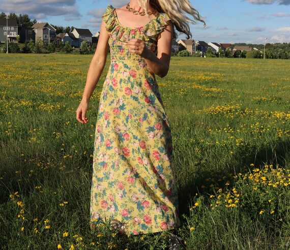 Vintage Ruffle Neck Maxi / 60's Floral Off-Shoulde