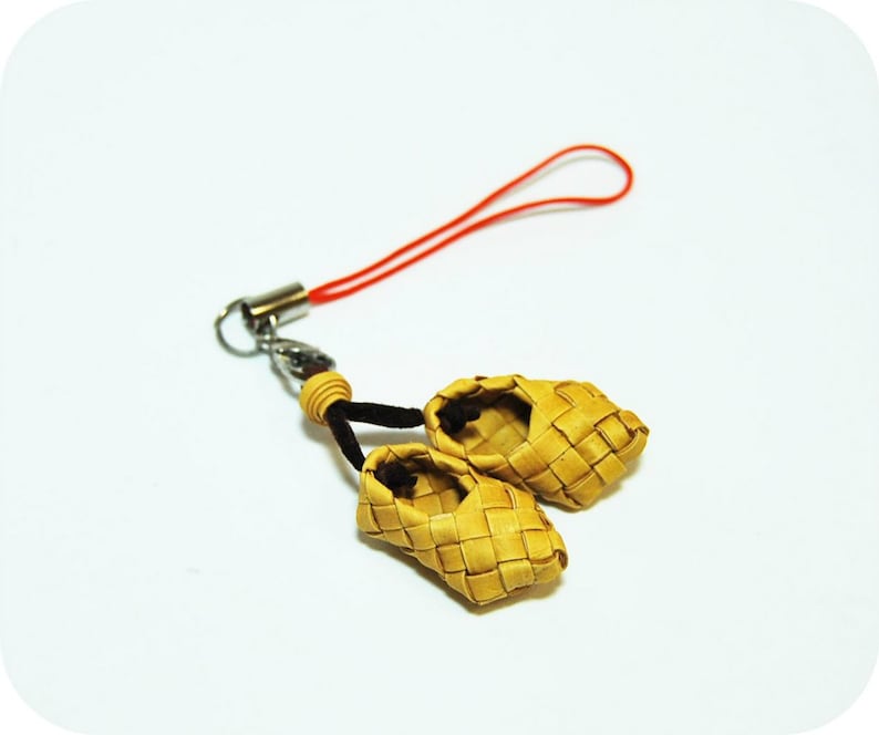 Suspension to a flash drive or phone handmade
