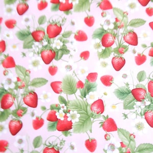 Fresas, flores, hojas, Tela patchwork de algodón atemporal, 50 x 110 cm